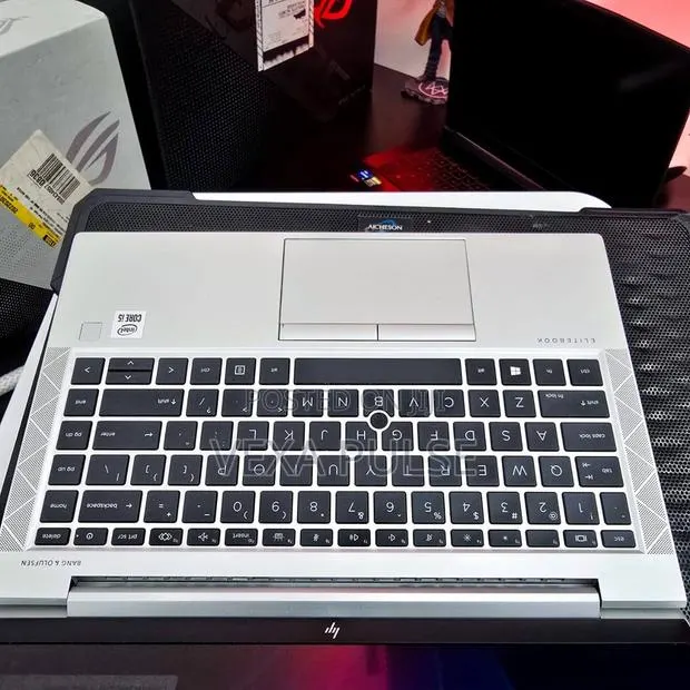 Laptop HP EliteBook 840 G7 16GB Intel Core i5 SSD 256GB · Photo 1