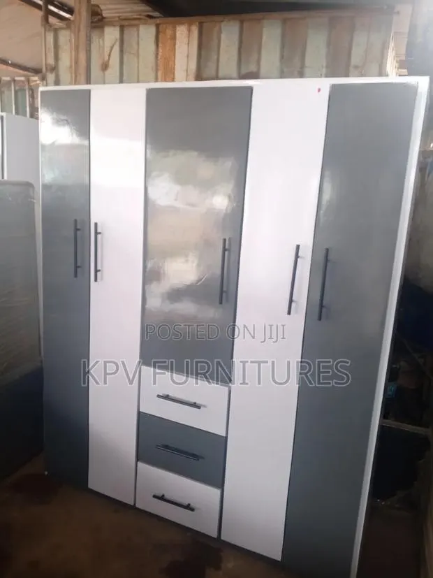 5 Door Wardrobe, Payment on Delivery · Photo 1