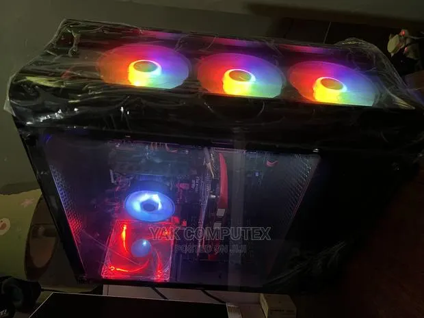 New Asus TUF Gaming FX10CP 16GB Intel Core I7 SSD 256GB · Photo 1