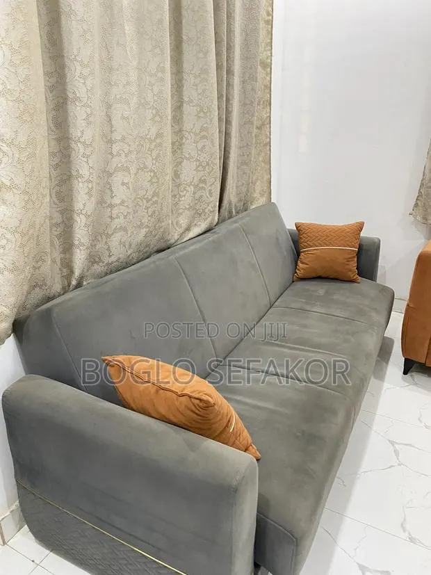 Home Used Sofas · Photo 1