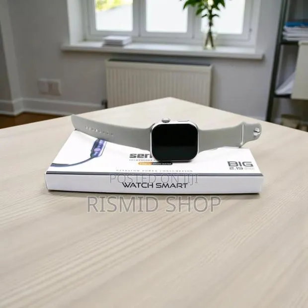 Series 10 Smartwatch (625278) · Photo 1