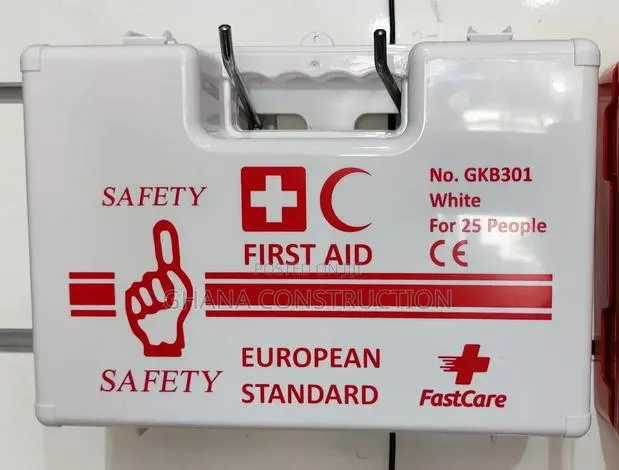 First Aid Kit Emergency Portable 25 People · Photo 1