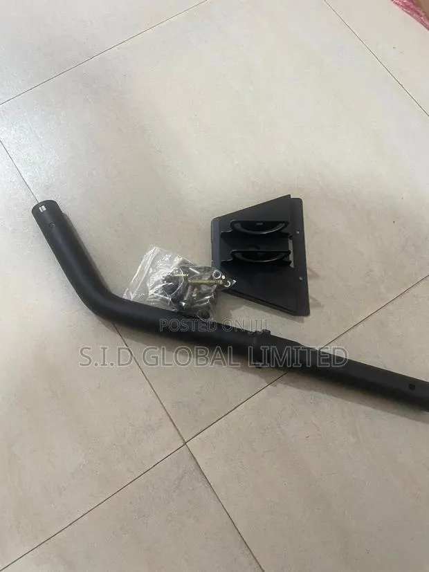 Durable Stainless Steel V3 Wall Mount · Photo 1