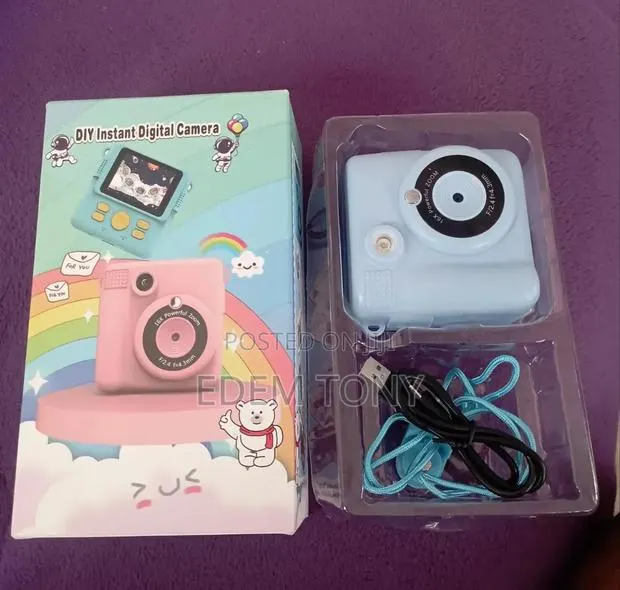 DIY Instant Digital Camera Blue. With Instant Printing · Photo 1