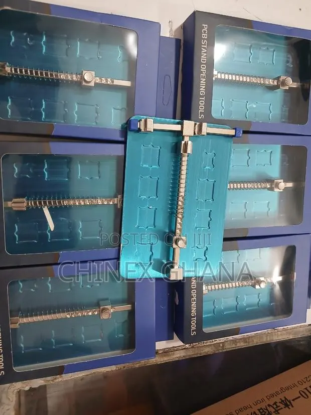 PCB Board Holder · Photo 1