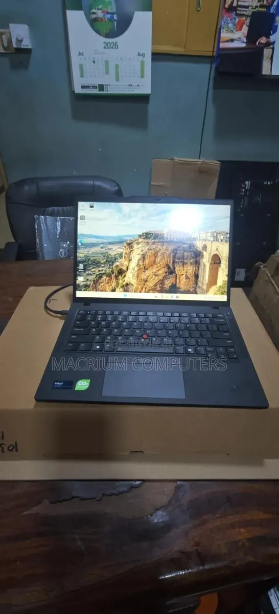 New Laptop Lenovo ThinkPad T14s G4 32GB Intel Core Ultra 7 SSD 512GB · Photo 1