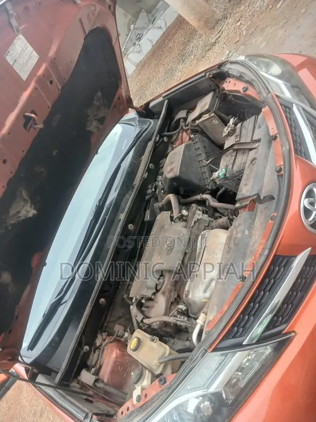 Toyota Corolla 2015 · Photo 1