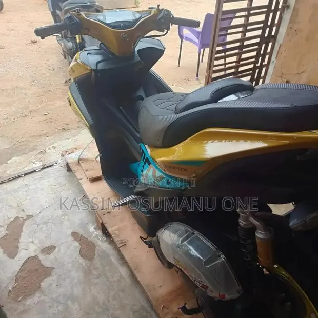 Yamaha NMAX 155 2024 Yellow · Photo 1