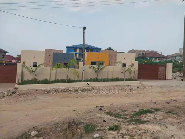 4bdrm House in Pakoso Top Boat, Kumasi Metropolitan for sale · Photo 1