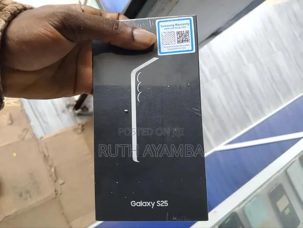 New Samsung Galaxy S25 256 GB Black · Photo 1