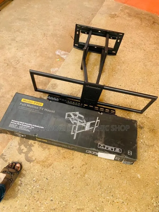 Heavy-Duty Wall Mount for 50"-120" TVS · Photo 1