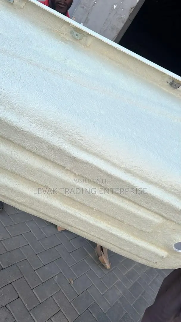Bathtub With Covered Panel - Jaccuzi · Photo 4