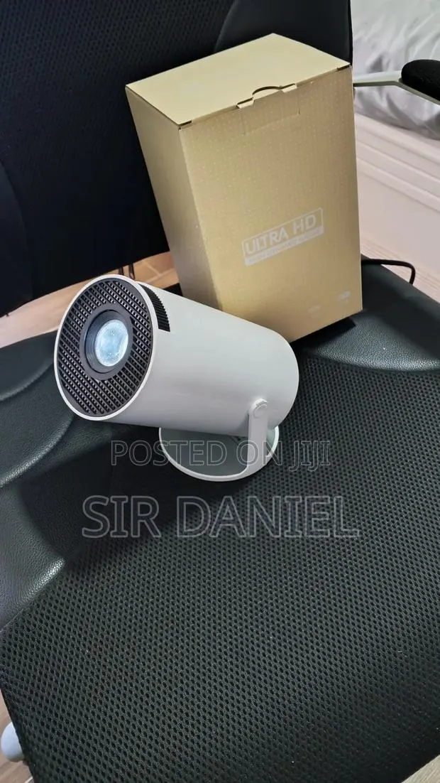 Portable Projector · Photo 1
