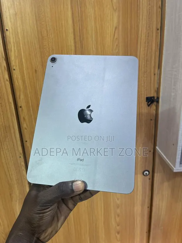 Apple iPad Air (2020) 256 GB Gray · Photo 1