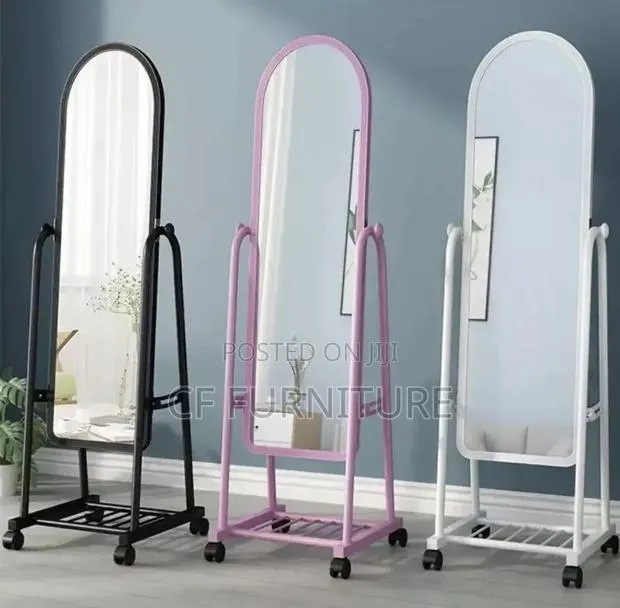 Standing Mirror · Photo 1