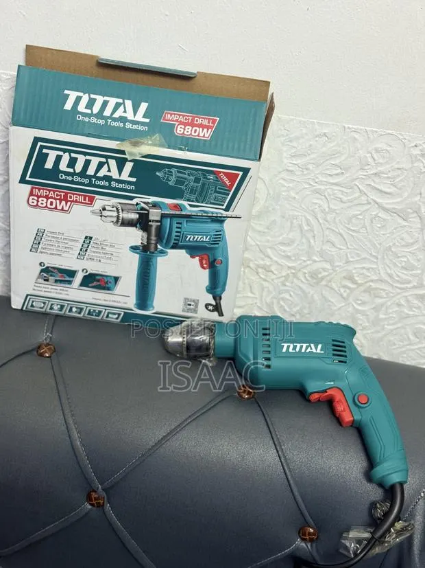 Total Impact Drill 680 Watts · Photo 1