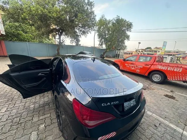 Mercedes-Benz CLA-Class 2016 Black · Photo 1