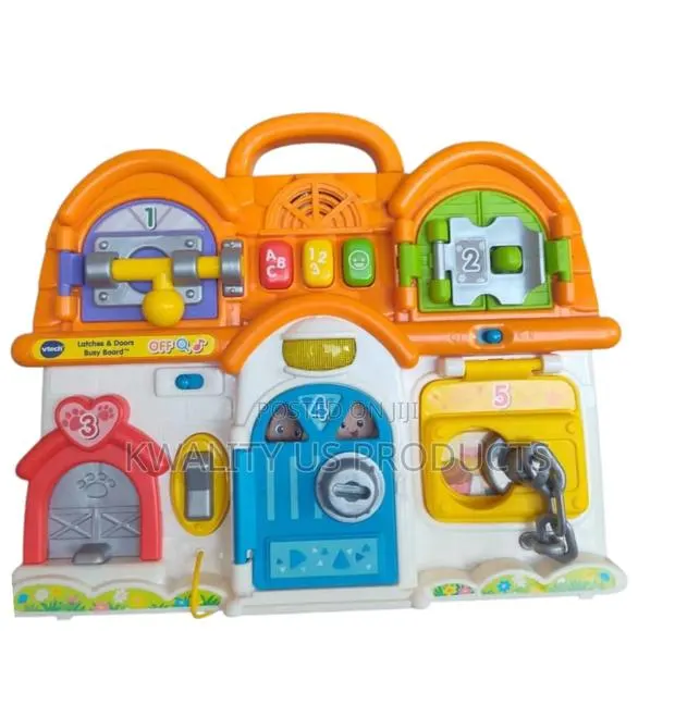 Kids Latches and Doors Play Toy · Photo 1
