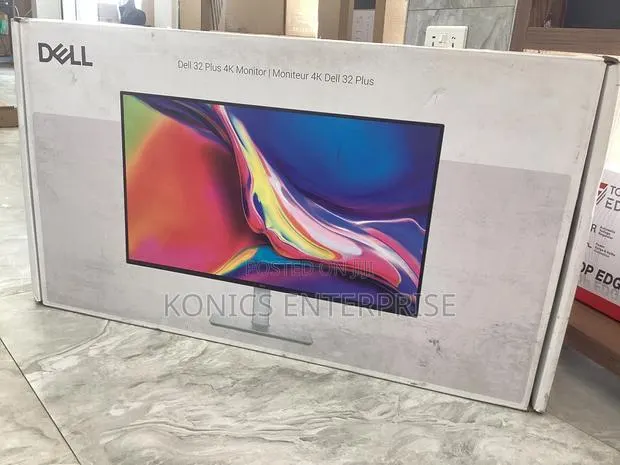 Dell 32 Plus Monitor - S3225qs · Photo 1