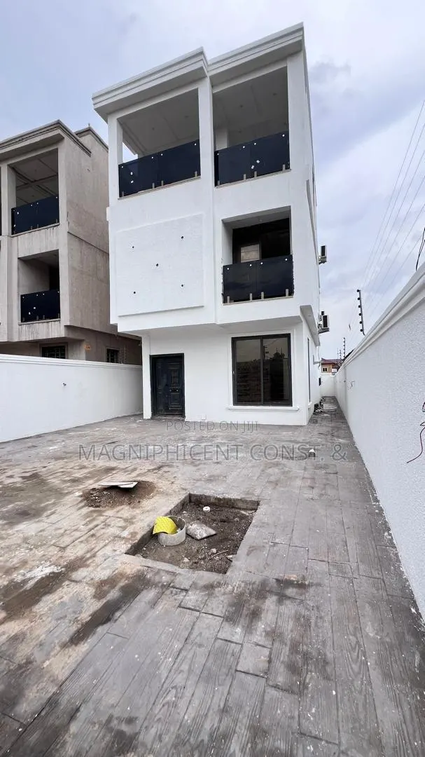 5bdrm Mansion in Ogbojo, East Legon for sale · Photo 1
