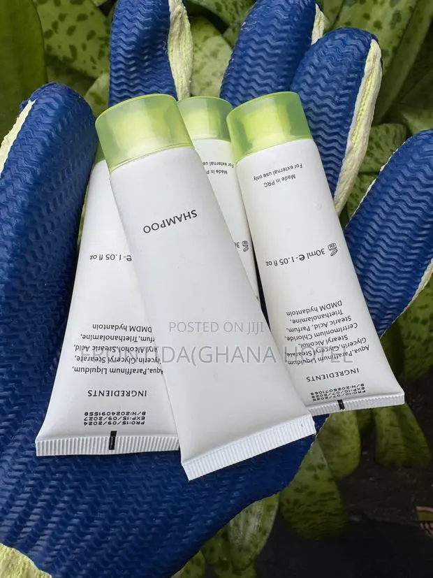 Hotel Shampoo for Guesthouses, Lodges, Hotels, Short & Long Stays · Photo 1