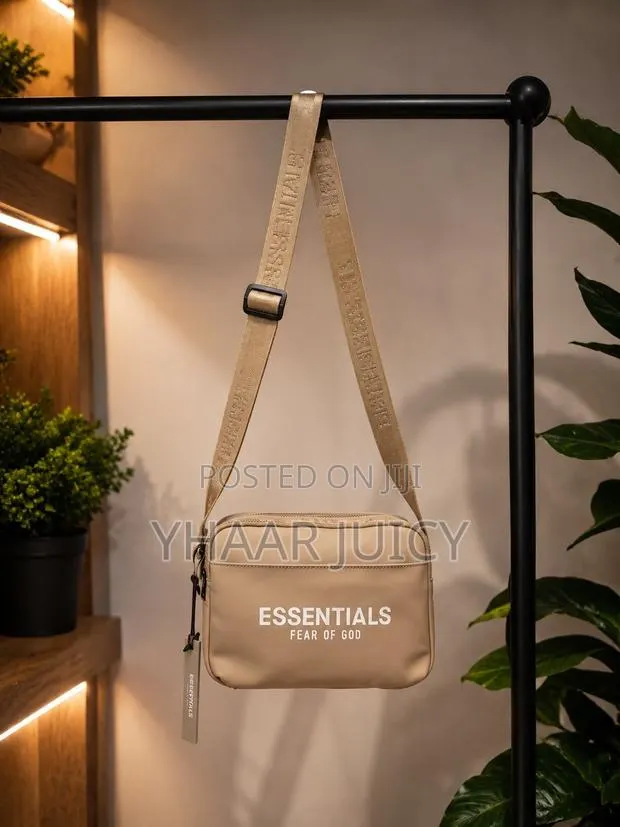 High Quality Essential and Lacoste Bags · Photo 1