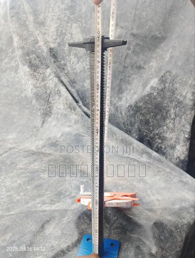 Base Jacks · Photo 1