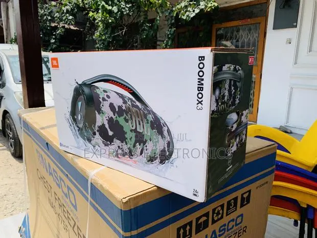 Limited Stock JBL Boombox 3 Black Portable Bluetooth Speaker Massive · Photo 1
