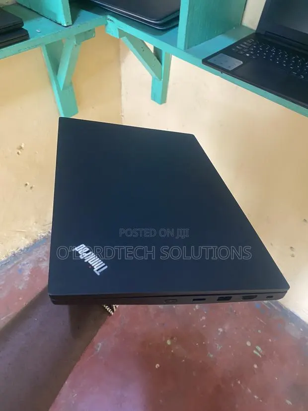 Laptop Lenovo ThinkPad L13 Yoga 8GB Intel Core i5 SSD 256GB · Photo 1