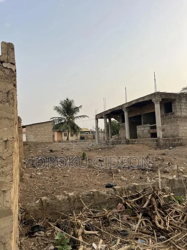 2 Bedrooms Uncompleted for Sale · Photo 1