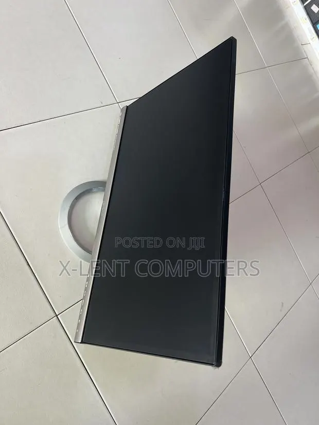 Monitor Edgeless · Photo 1