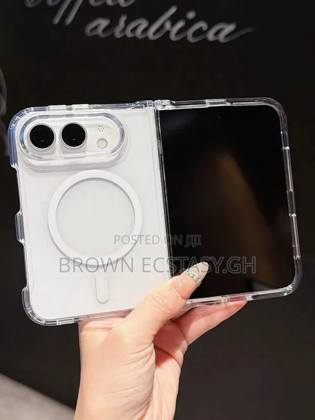 iPhone Duo Full Transparent Case With Magsafe Ring · Photo 1