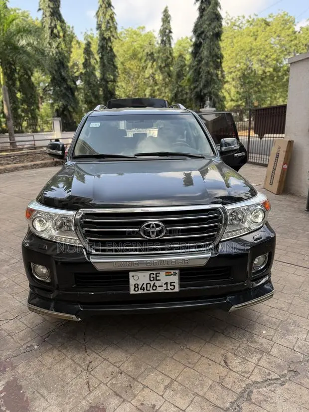 Toyota Land Cruiser 4.0 V6 GX-R 2015 Black · Photo 1