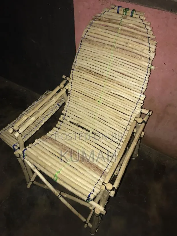 Locally Made Luxurious Chair · Photo 1