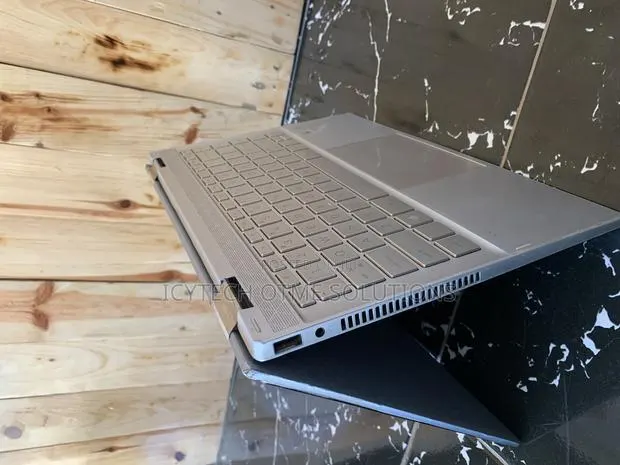 Laptop HP EliteBook 840 G5 8GB Intel Core i7 SSD 512GB · Photo 1