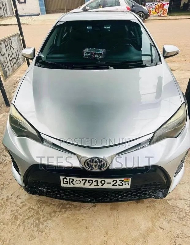 Toyota Corolla 2019 Gray · Photo 1
