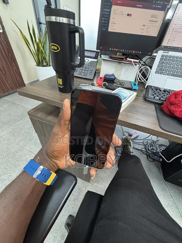 Apple iPhone 15 Pro Max 512 GB Blue · Photo 1