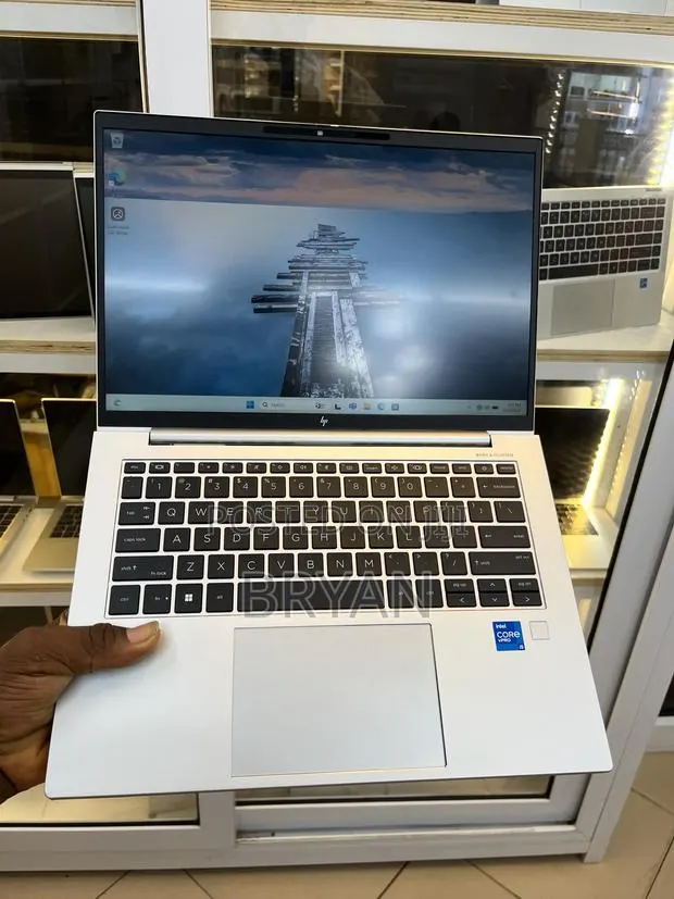 Laptop HP EliteBook 840 G9 16GB Intel Core i5 SSD 256GB · Photo 1