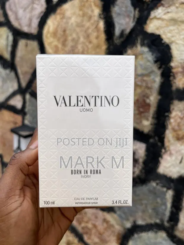 Valentino Uomo Born in Roma Ivory · Photo 1