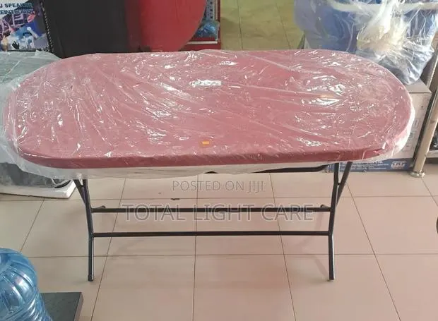 Oval Foldable Table · Photo 1