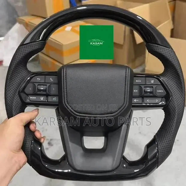 Land Cruiser Prado 250 Style Steering Wheel Black Leather Carbon · Photo 1