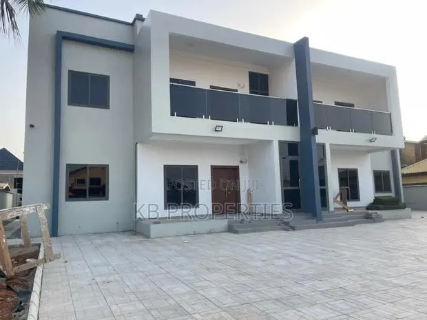2bdrm Apartment in Kb Properties, Baatsona Total for rent · Photo 1