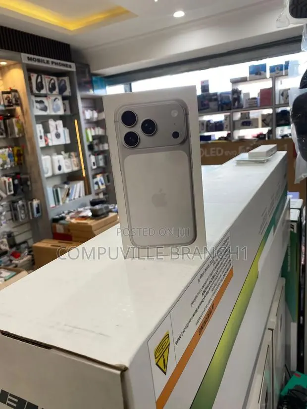 New Apple iPhone 17 Pro 256 GB Silver · Photo 1