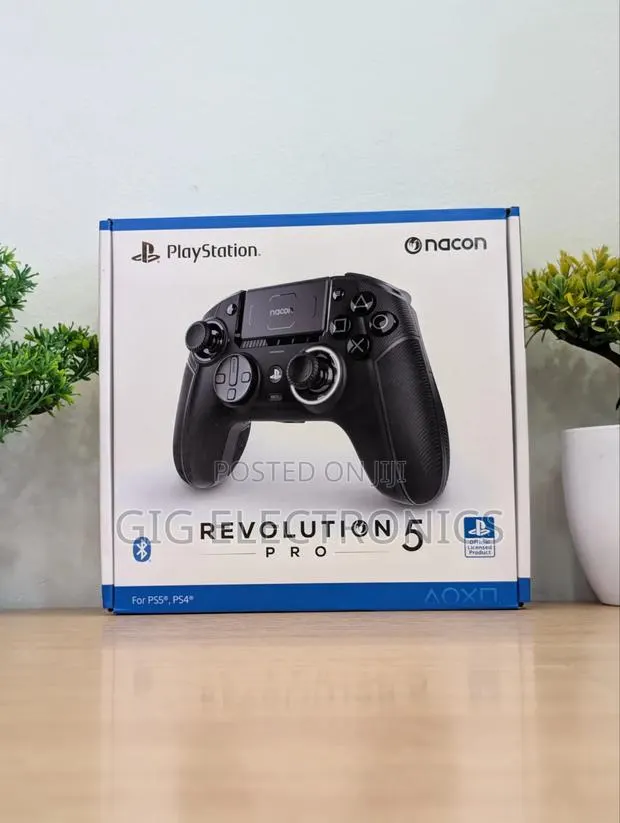 Nacon Revolution 5 Pro PlayStation 5 Wireless Controller · Photo 1