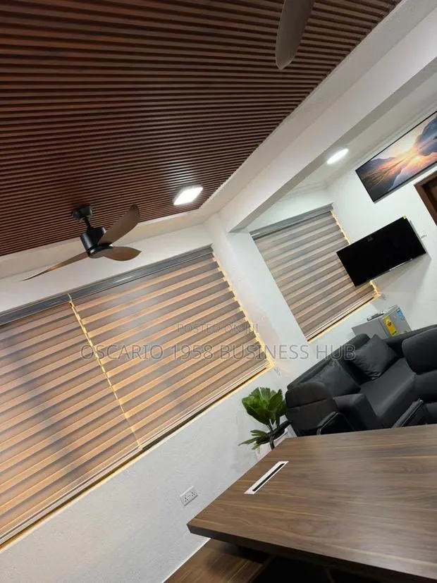 First-Class Window Blinds Curtains · Photo 1