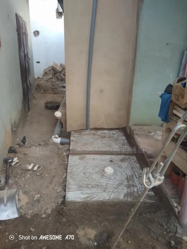 Bio Fill Toilet · Photo 1