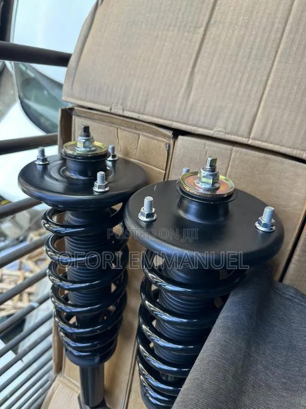 Land Rover Discovery 3 and 4 Manual Shocks · Photo 1