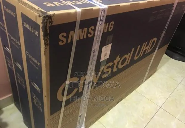 Samsung 65 Inch Smart TV · Photo 4