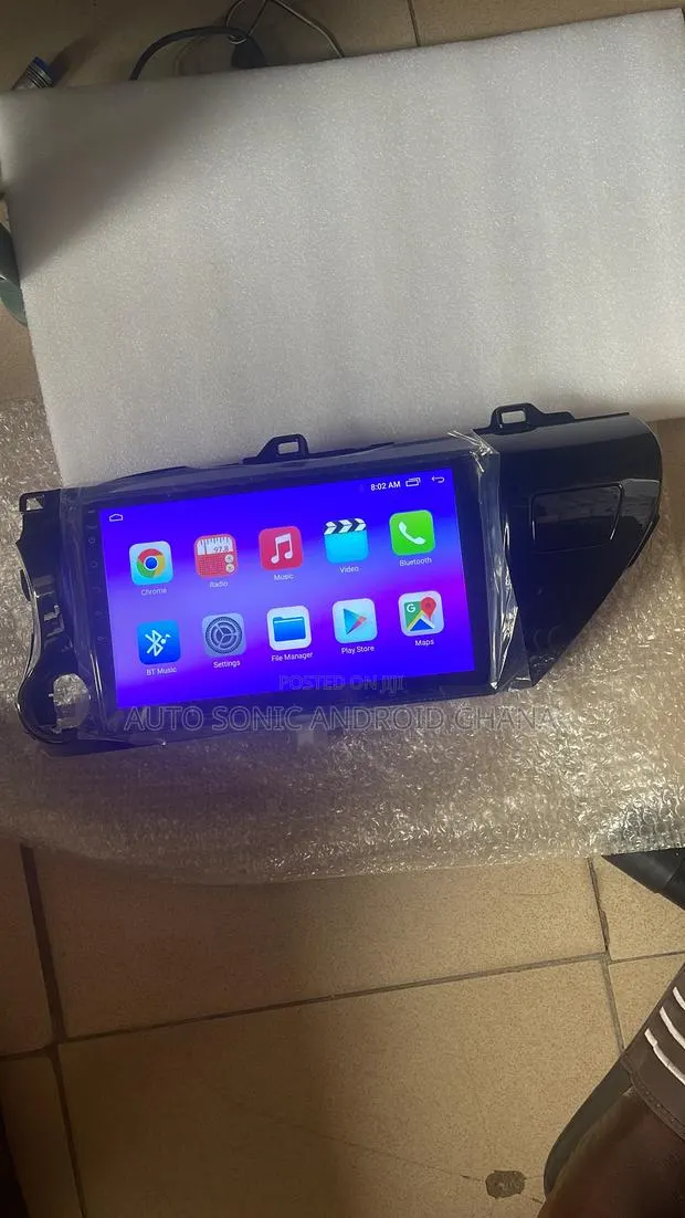 Toyota Hilux 2017 Android Infotainment Upgrade · Photo 1