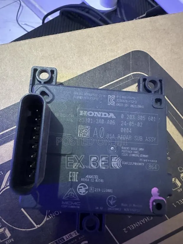 Honda CRV Front Radar Sensor 2023, 2024, 2025 · Photo 1